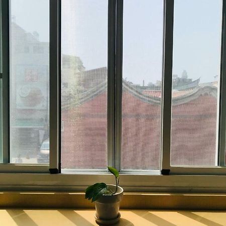 Temple Side Hostel Tainan Dış mekan fotoğraf